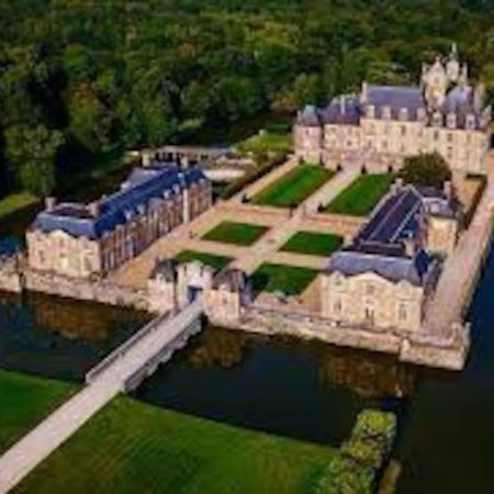 Maison Au Milieu Des Bois Et Des Animaux Jouy-le-Potier 外观 照片